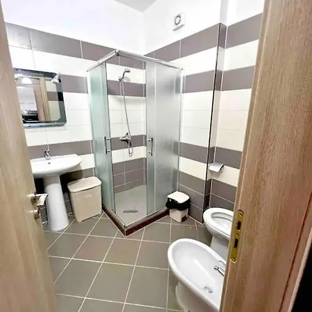 Lovely By The Daire *