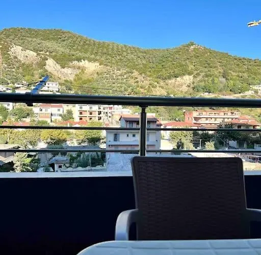 Lovely By The * Vlorë