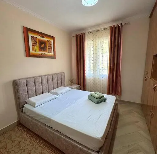 Appartement Lovely By The *